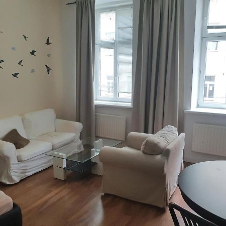 Beutiful Apartment Near The Center Вена Экстерьер фото