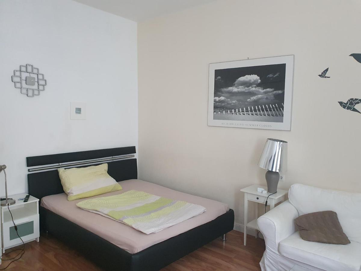 Beutiful Apartment Near The Center Вена Экстерьер фото