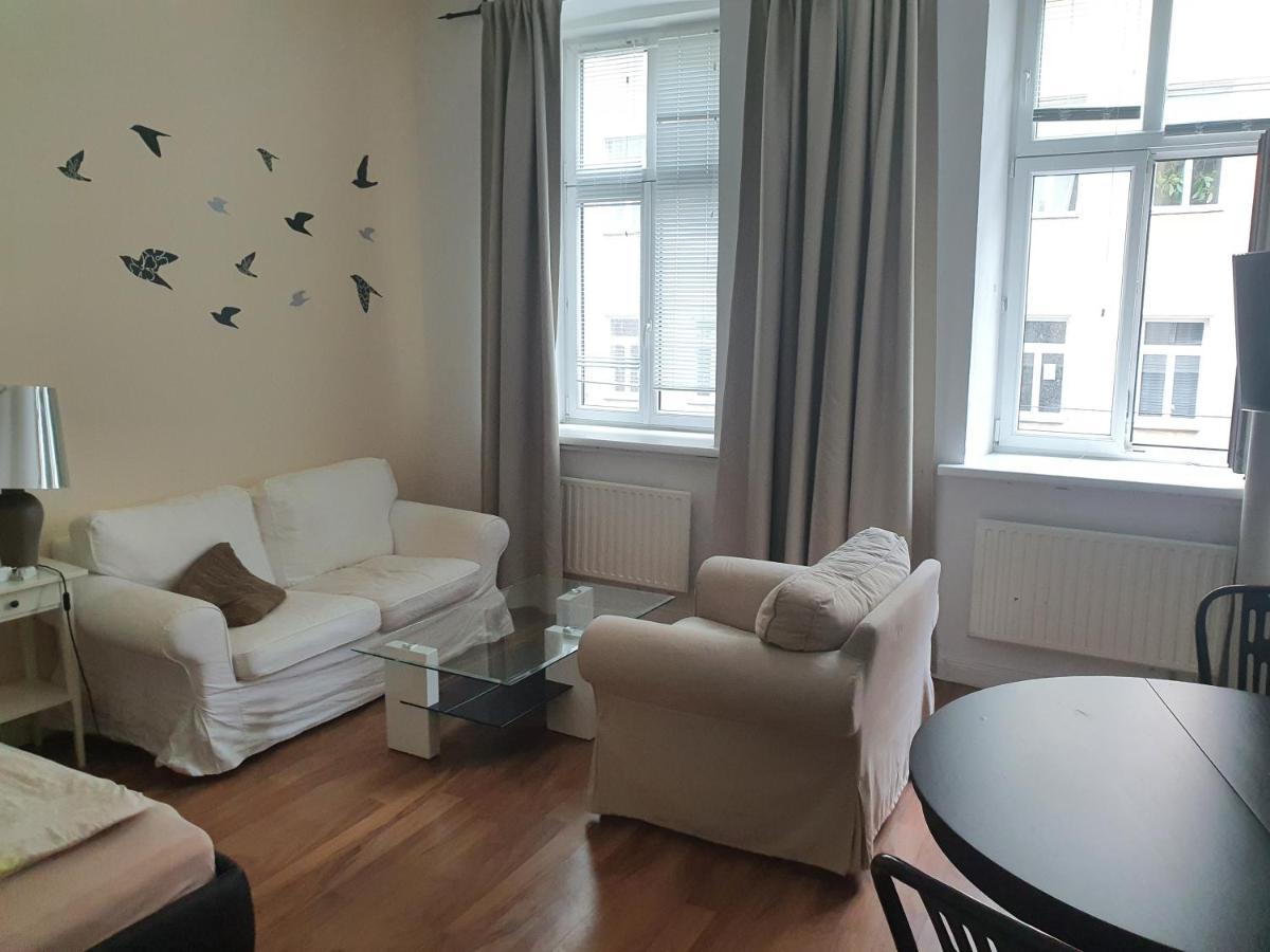 Beutiful Apartment Near The Center Вена Экстерьер фото